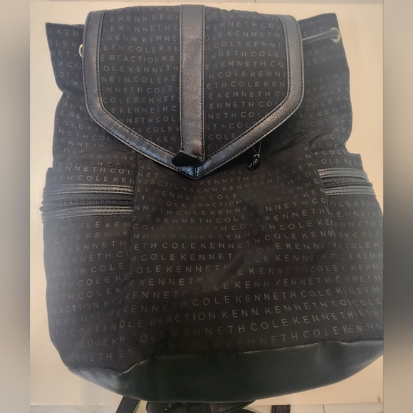 Kenneth Cole backpack - Picture 1 of 3